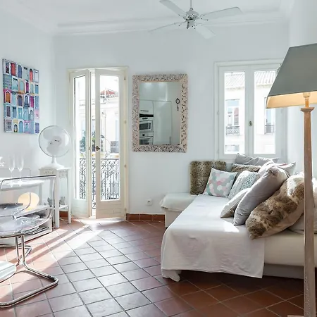 A Lovely Split Level Townhouse In The Heart Of Next To The Marche Forville And The Palais 1749 公寓 戛纳